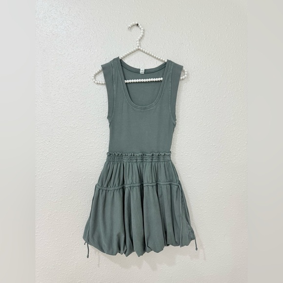 Daily Practice by Anthropologie Mini Bubble Dress
Ribbed Solid Smocked Sz S - Picture 3 of 14